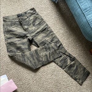 Lucky Brand Green and Brown Skinny Jeans Camouflage Style